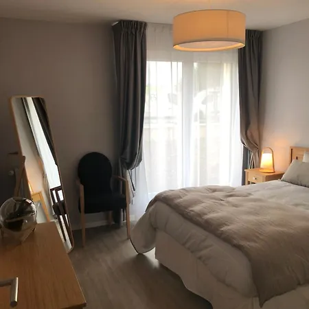 Apartmanhotel Services Seniors Domitys - Les Safrans *