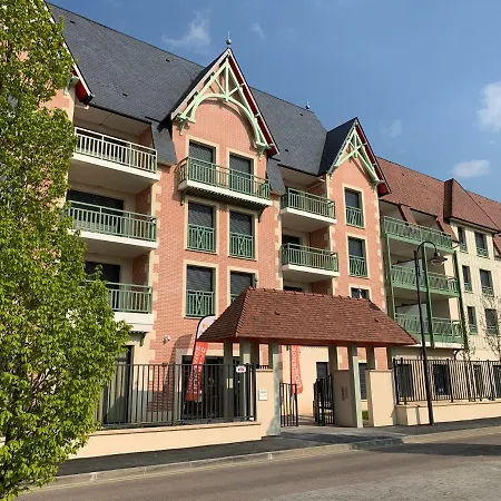 Services Seniors Domitys - Les Safrans Apartmanhotel Dives-sur-Mer