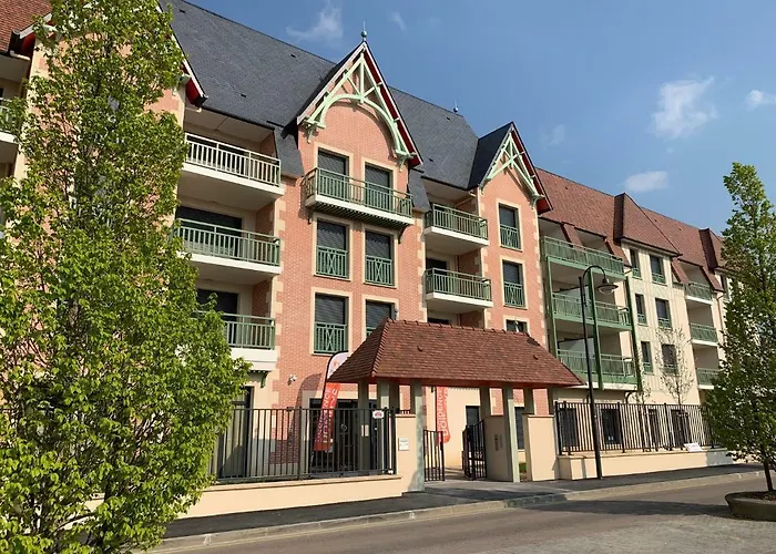 Services Seniors Domitys - Les Safrans Aparthotel Dives-sur-Mer